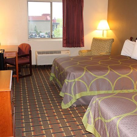 Super 8 By Wyndham Valparaiso Extérieur photo